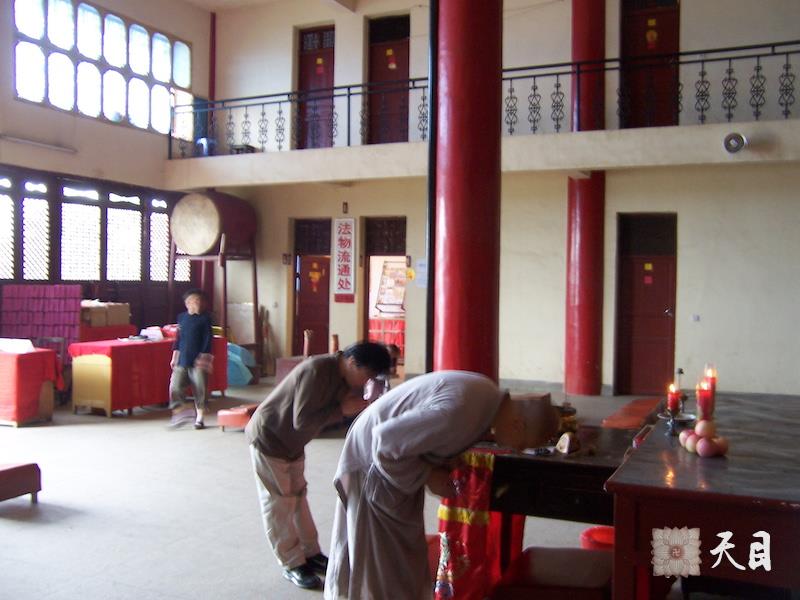 20060605圣观法师在江西宜春化成寺给果觉居士皈依