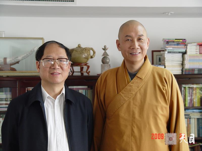 20090321圣观法师和胡德华相聚在北京韩勃办公室和怡新素食馆1