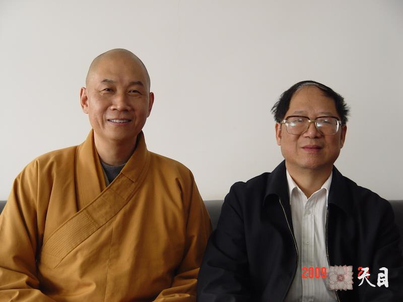 20090321圣观法师和胡德华相聚在北京韩勃办公室和怡新素食馆1