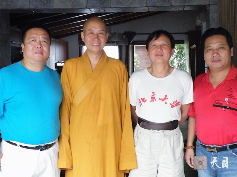 20100908圣观法师和周舵光远王学会相聚在北京