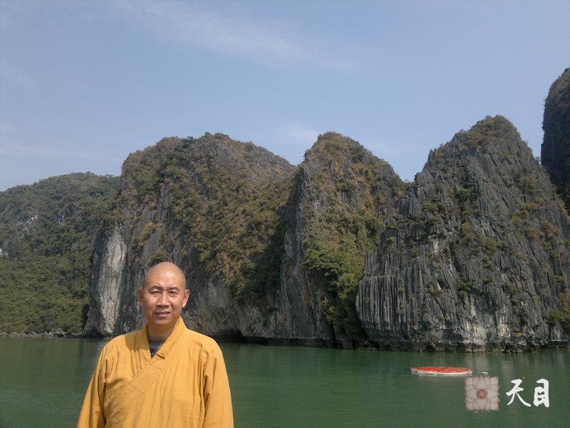 20110204-10圣观法师应果愿居士的供养在越南云游（一）