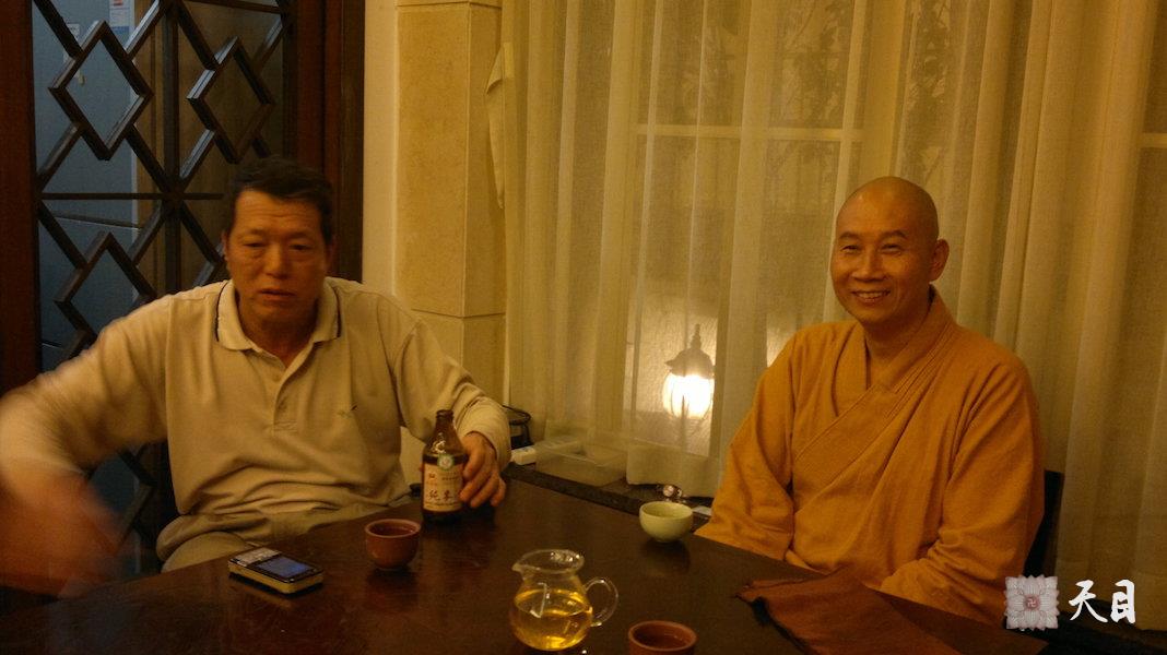 20111113圣观法师和赵二军等信众相聚在广州绿茵岛精舍