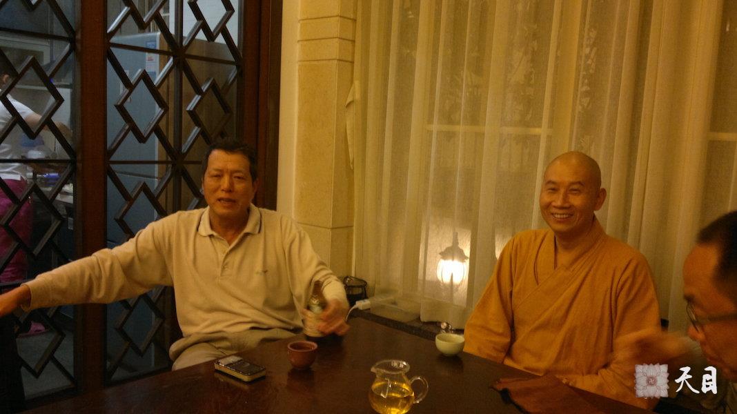 20111113圣观法师和赵二军等信众相聚在广州绿茵岛精舍