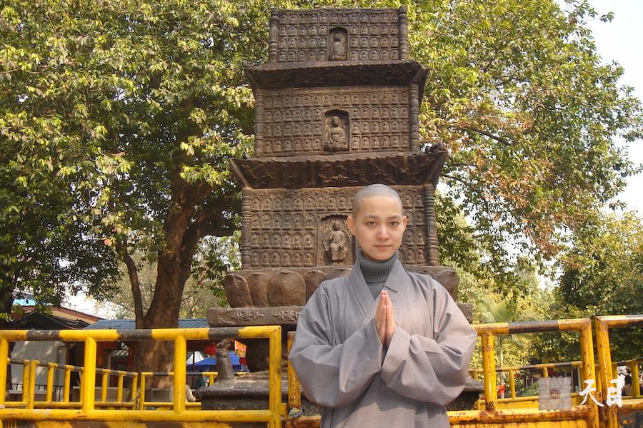 20080219果实法师心辰居士在广州亲近拜见恩师圣观法师