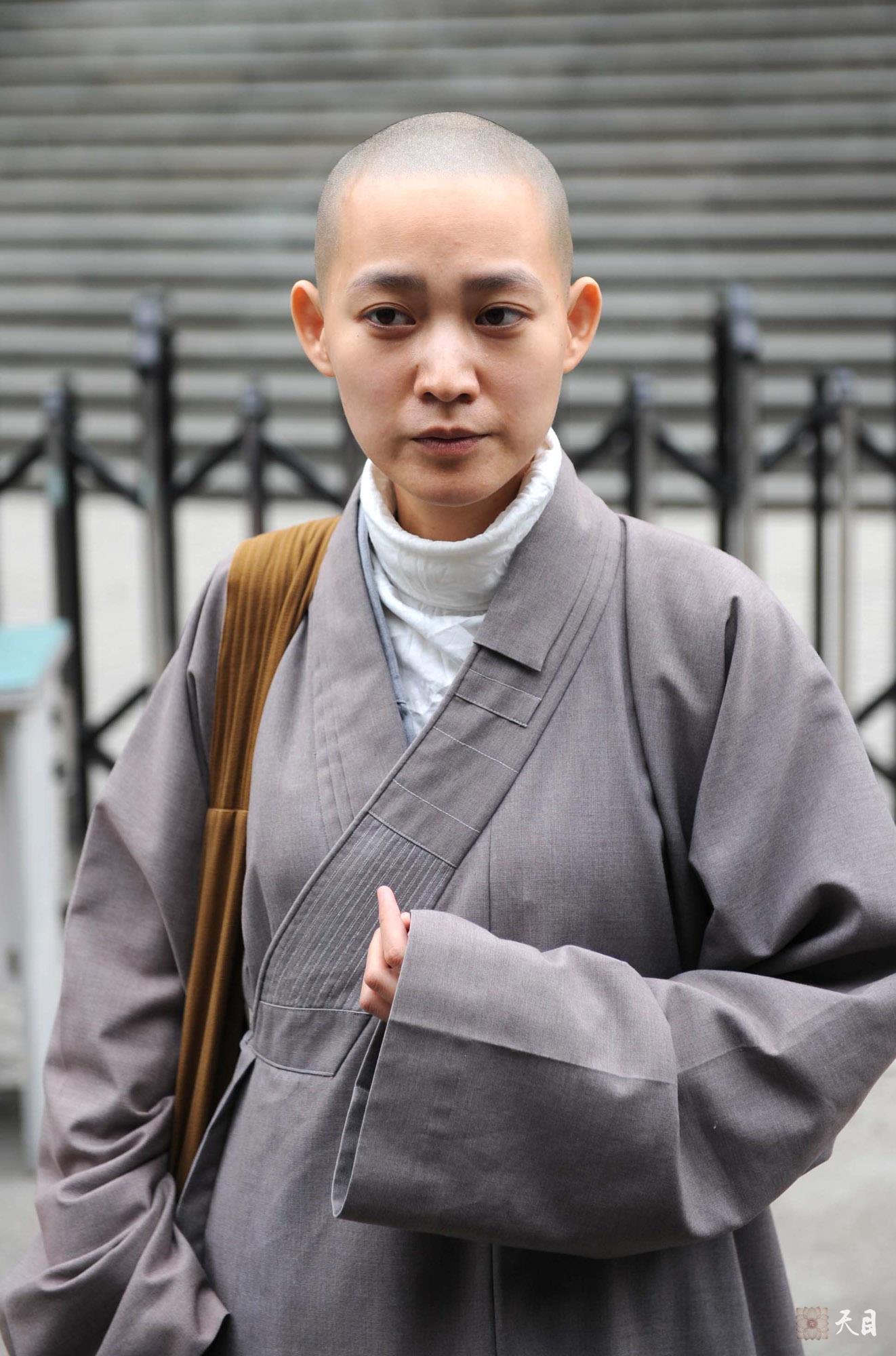 20090302果实法师邹宜均案在广州白云区法院开庭