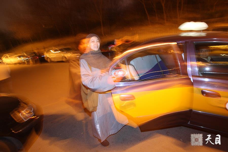 20090311果实法师北京露雨轩《中国新闻周刊》采访