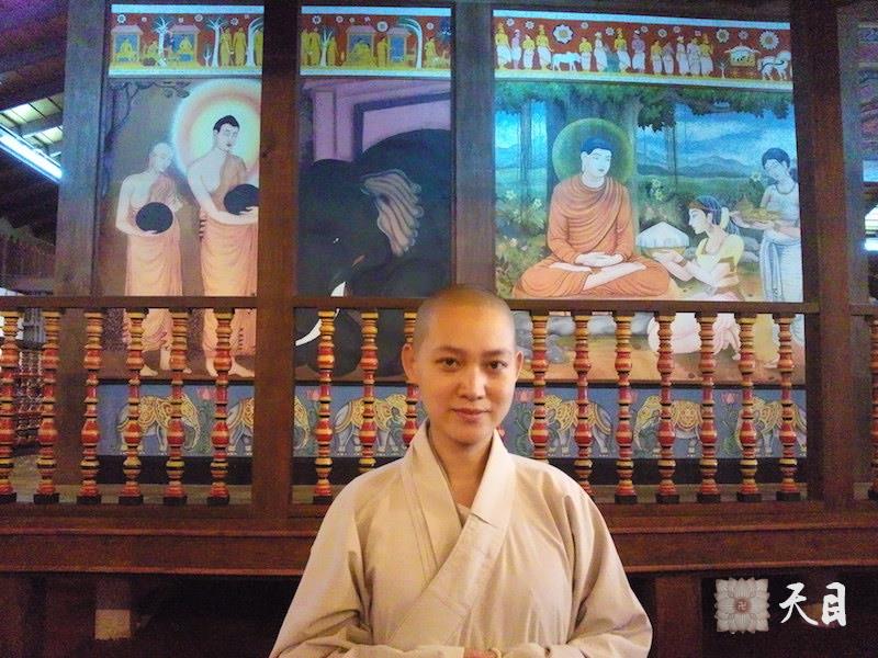 20100524果实法师在上海世博会斯里兰卡馆