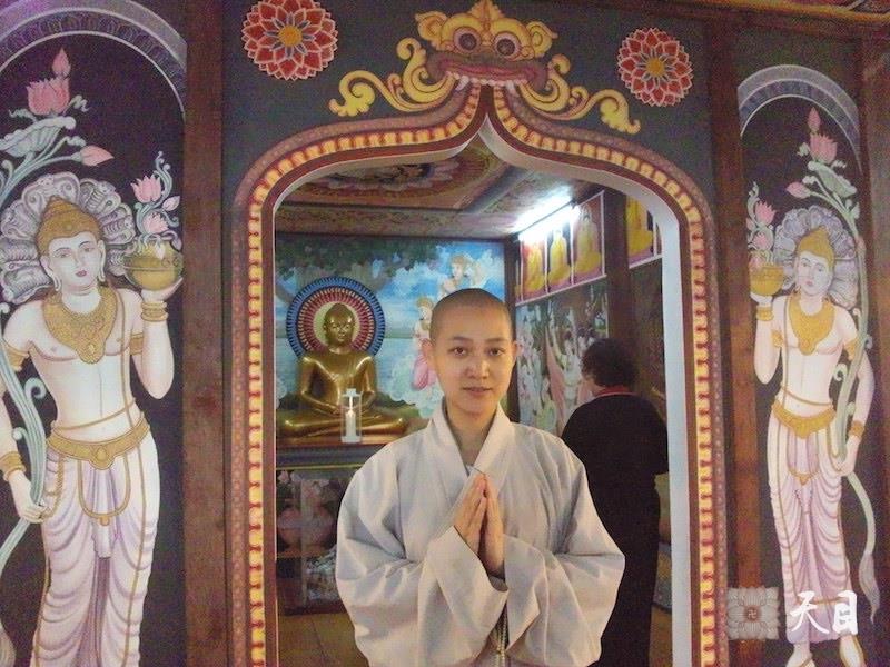 20100524果实法师在上海世博会斯里兰卡馆