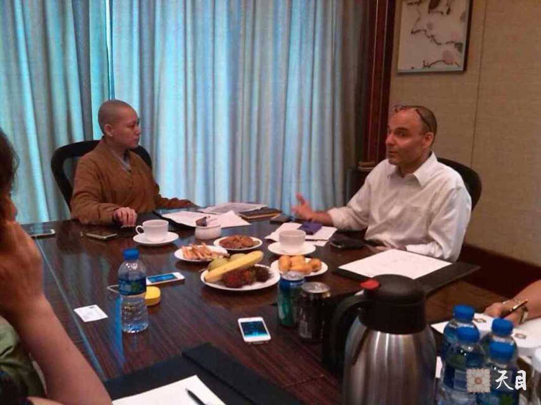 20140613果实法师在广州香格里拉双语给包德宝讲佛法