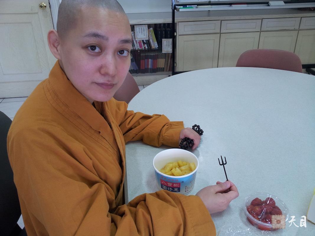 20140726果实法师台湾高雄佛光山祈福与法师们交流