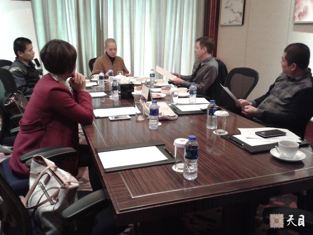 20141210果实法师在广州香格里拉给广州的美国驻华领事张瑞明先生讲法