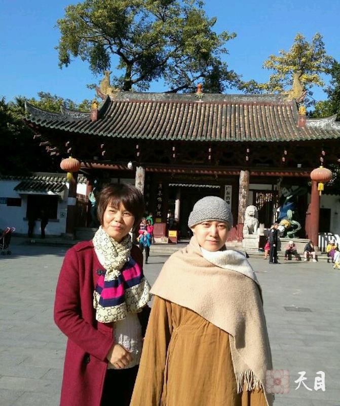 20141217果实法师和常彩果贞果静居士在广州光孝寺