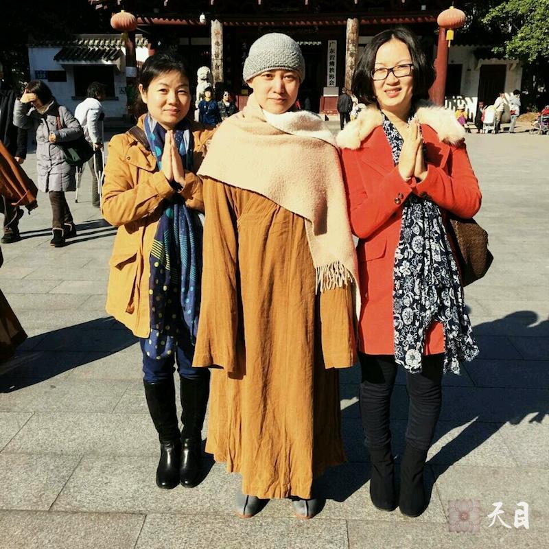 20141217果实法师和常彩果贞果静居士在广州光孝寺