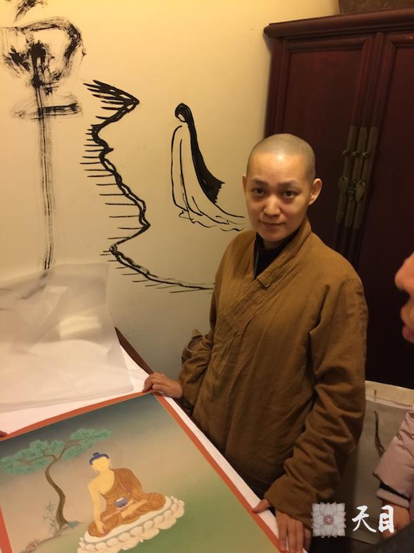 20160109果实法师在温云开清净茶馆观赏西藏拉萨雪堆白唐卡老板常明居士供养的释尊唐卡