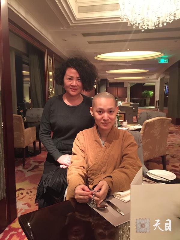 20160327-30果实法师在广州香格里拉给信众开示给恩师圣观法师祈福