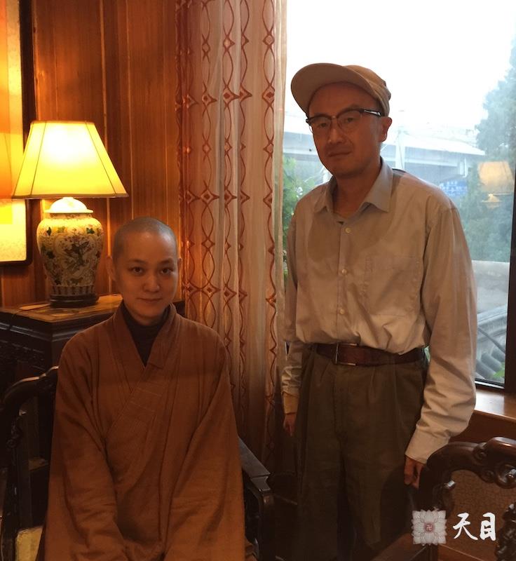 20161010果实法师和常星张星水居士在北京露雨轩茶馆给恩师圣观法师祈福