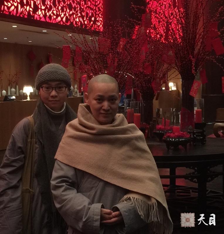 20170129果实法师春节自美回国和常香法师常顺居士常好居士在西安威斯汀给恩师圣观法师祈福