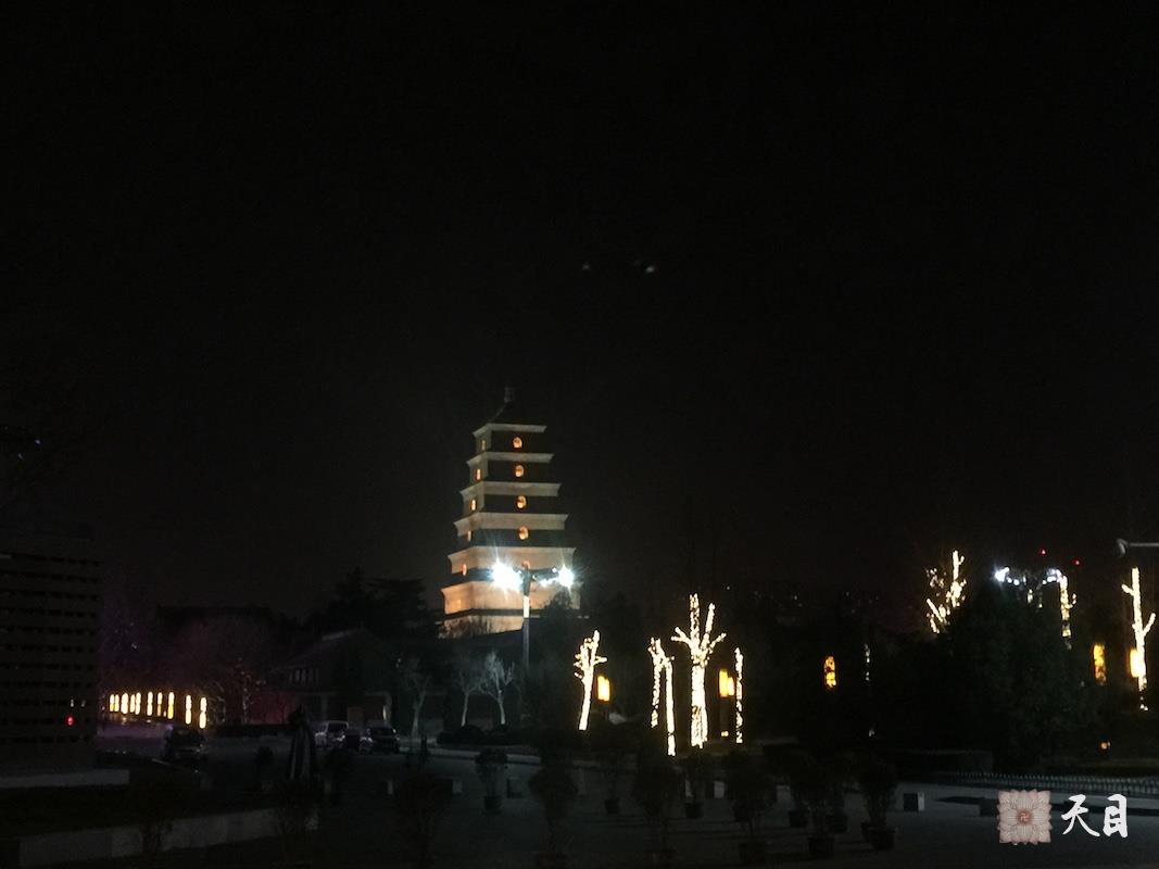 20170129果实法师春节自美回国和常香法师常顺居士常好居士在西安威斯汀给恩师圣观法师祈福