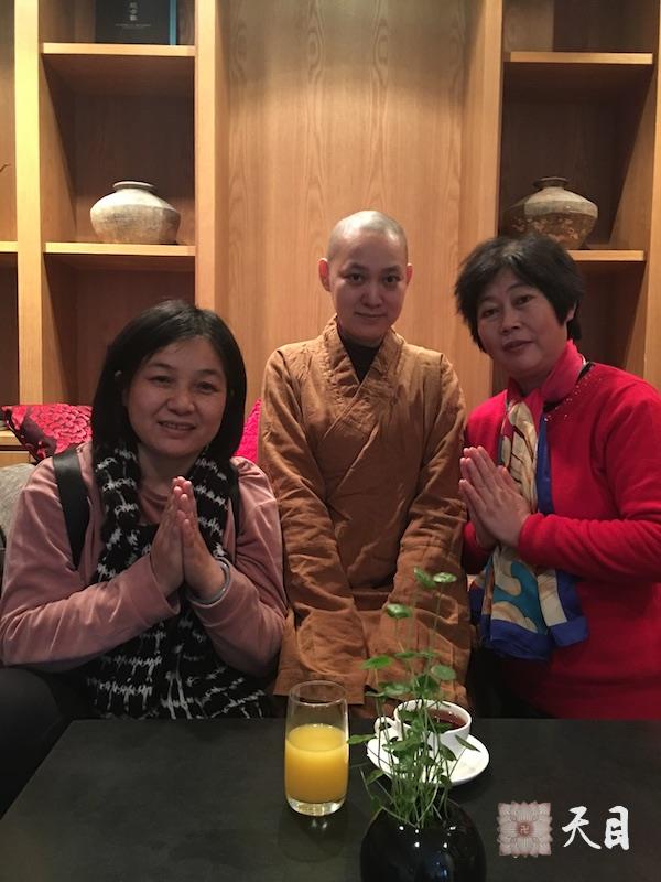 20170131果实法师和常香法师常顺居士常好居士在西安威斯汀给恩师圣观法师祈福