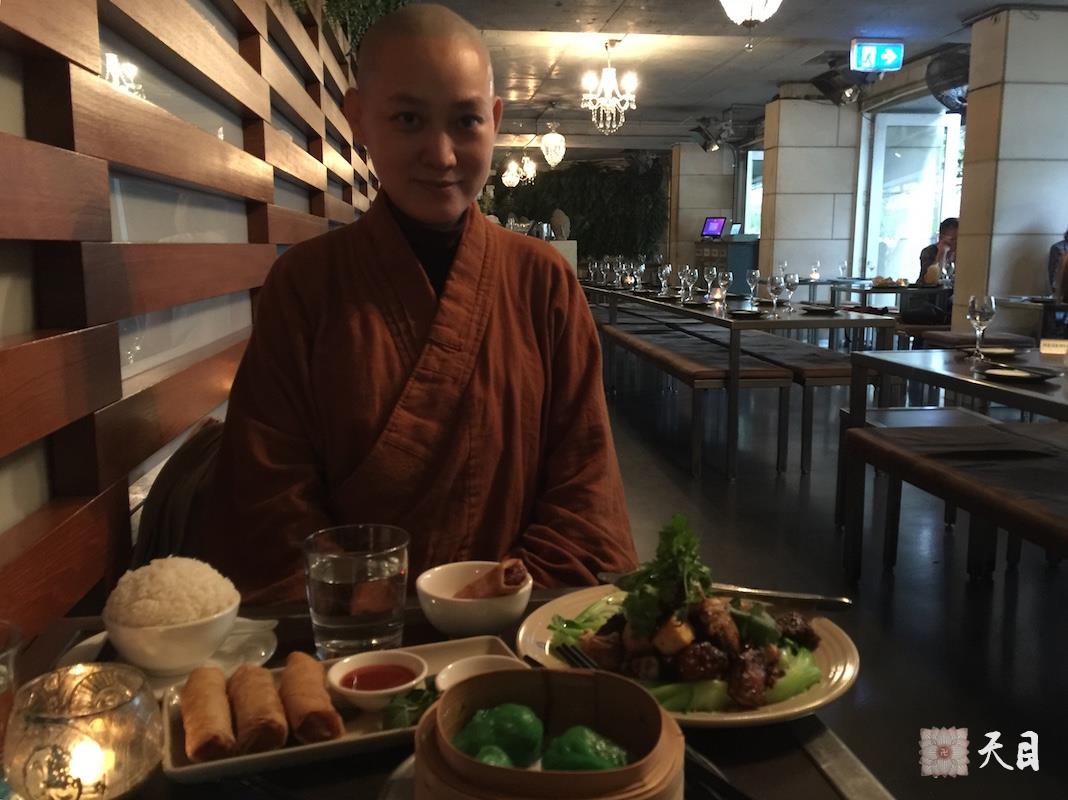 20171025-26果实法师悉尼应果贞心平居士供养bodhi素食给恩师圣观法师祈福