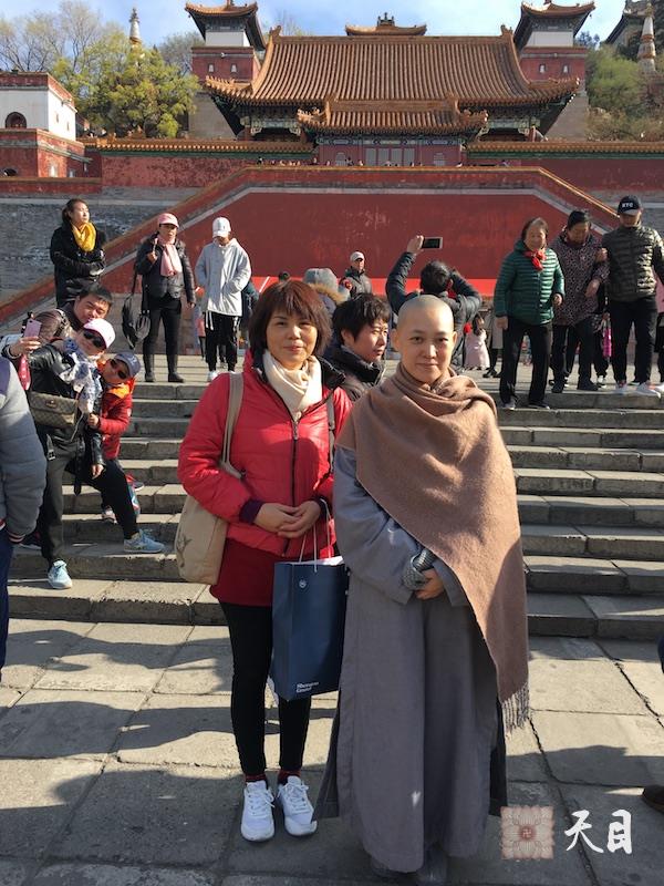 20180406果实法师京应常星张星水居士供养参观颐和园四大部洲给恩师圣观法师祈福2