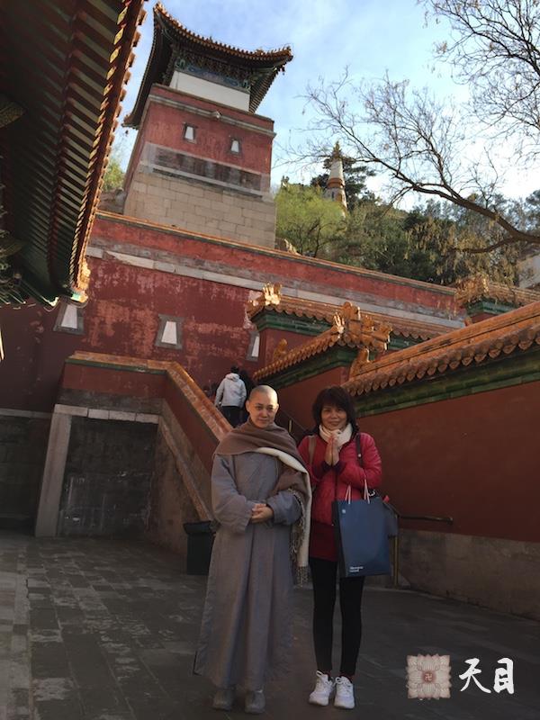 20180406果实法师京应常星张星水居士供养参观颐和园四大部洲给恩师圣观法师祈福2