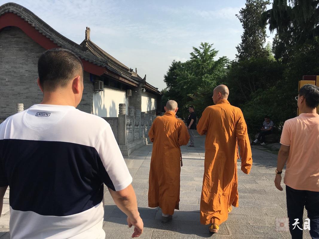 20180518圣观法师带领果实法师等弟子在西安法相宗祖庭大慈恩寺参学4