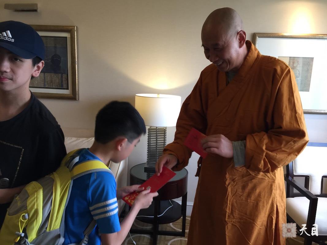 20180527圣观法师在西安喜来登接见来自广州的果静心宁大智大慧居士1
