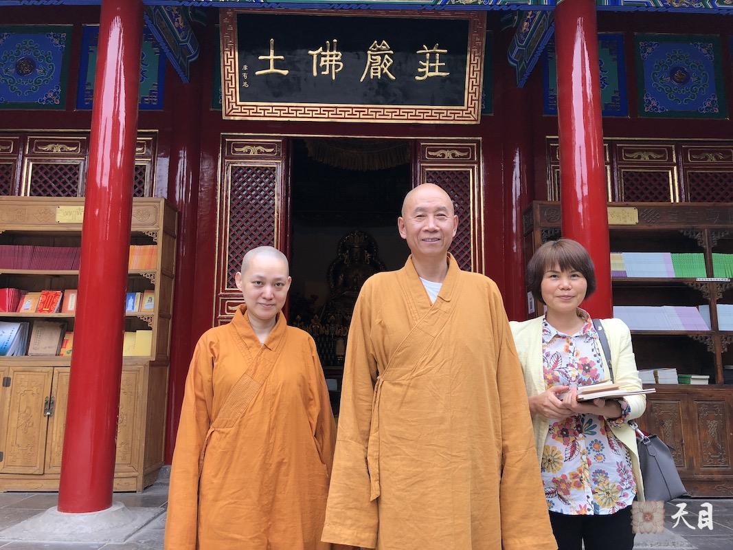 20180601圣观法师带领果实法师等弟子在西安绿度母道场藏传格鲁派寺院广仁寺参学3