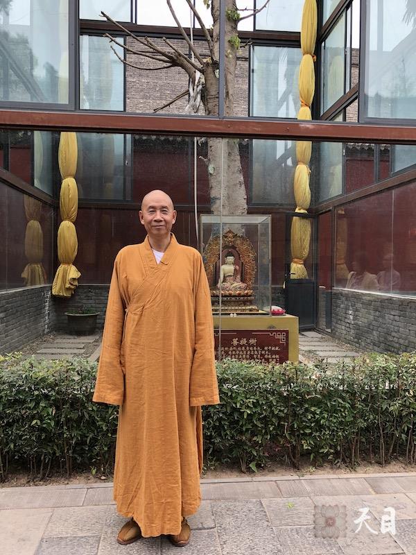 20180601圣观法师带领果实法师等弟子在西安绿度母道场藏传格鲁派寺院广仁寺参学6