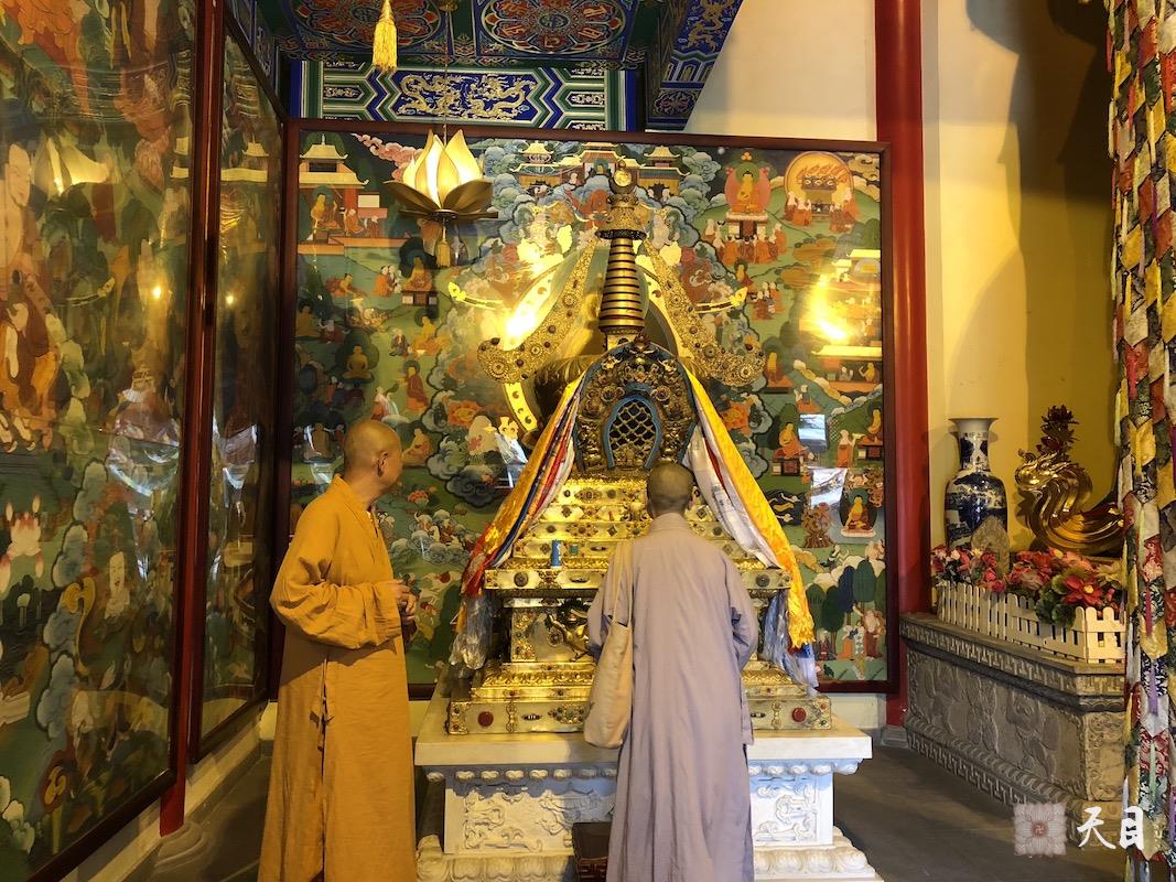 20180601圣观法师带领果实法师等弟子在西安绿度母道场藏传格鲁派寺院广仁寺参学9