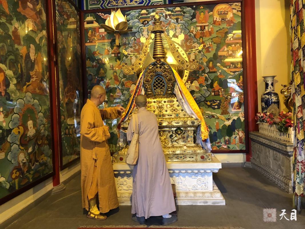 20180601圣观法师带领果实法师等弟子在西安绿度母道场藏传格鲁派寺院广仁寺参学9