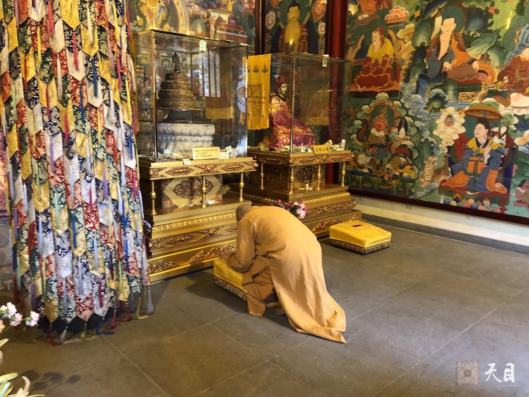 20180601圣观法师带领果实法师等弟子在西安绿度母道场藏传格鲁派寺院广仁寺参学9