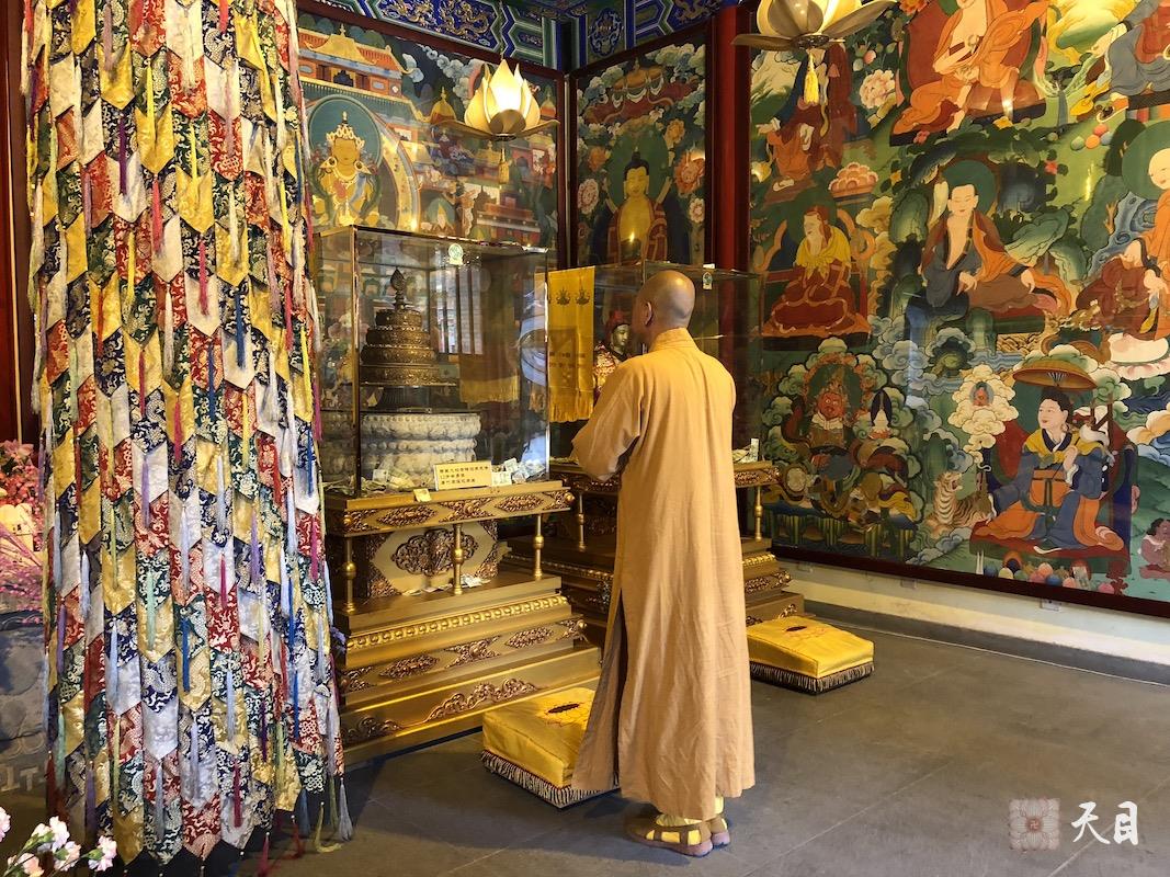 20180601圣观法师带领果实法师等弟子在西安绿度母道场藏传格鲁派寺院广仁寺参学9