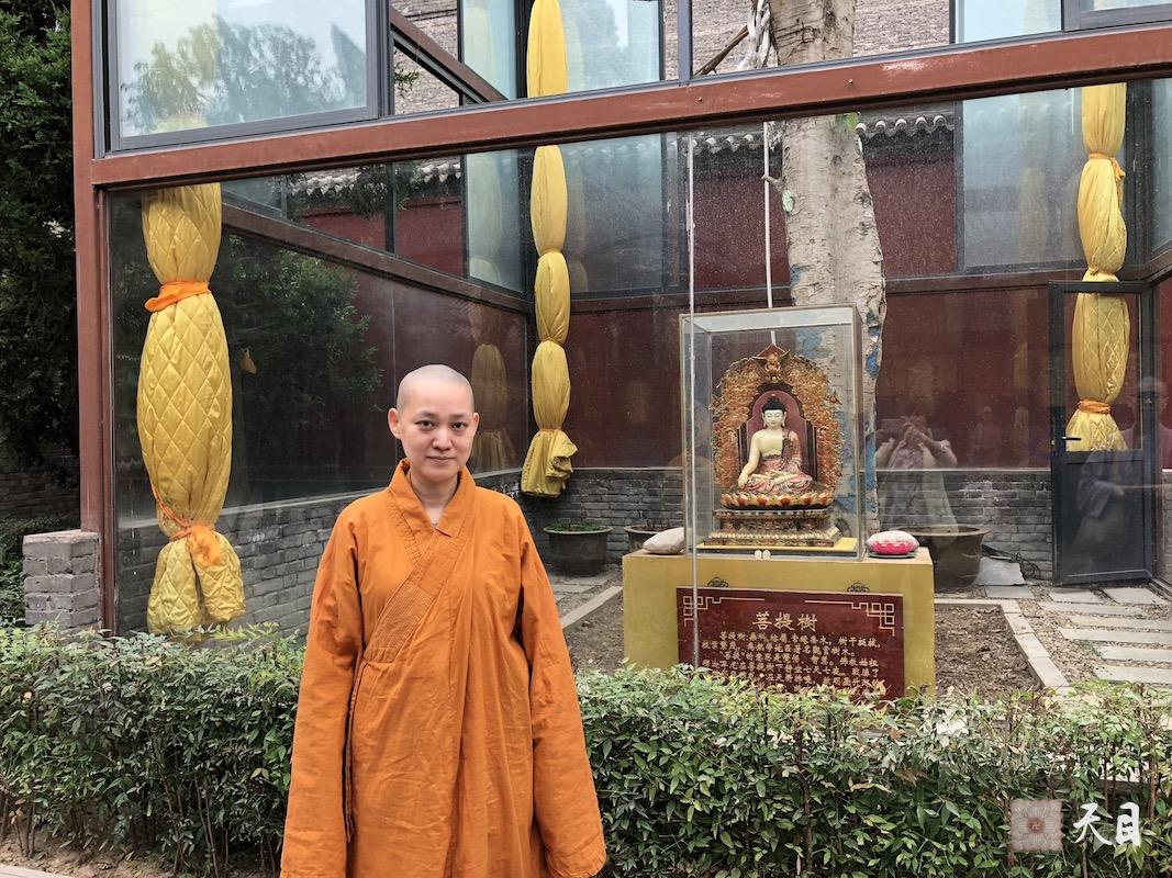 20180601果实法师领众跟随恩师圣观法师在西安绿度母道场藏传格鲁派寺院广仁寺参学2