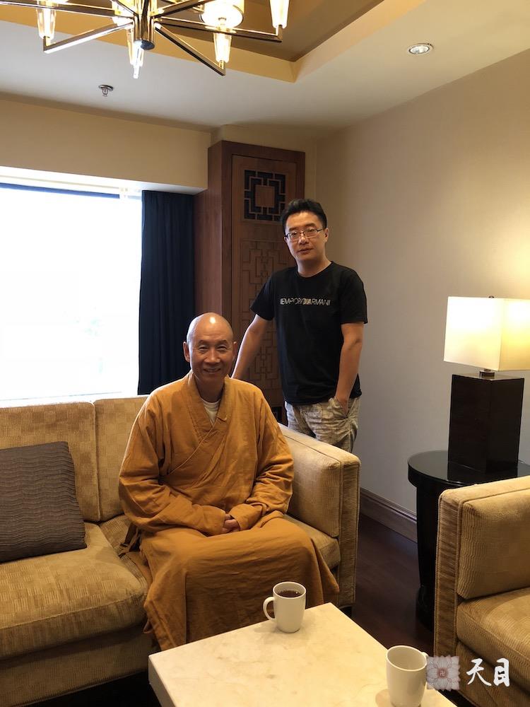 20180601圣观法师在西安喜来登接见原《凤凰周刊》记者贾葭等信众