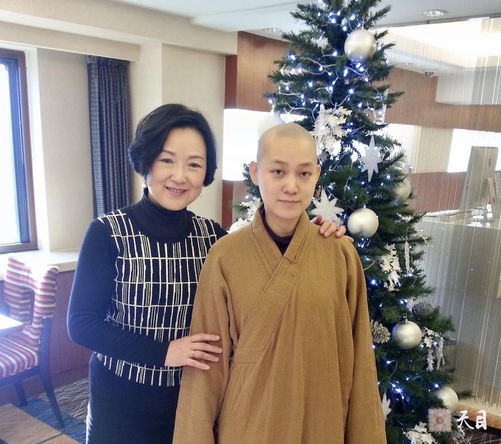 20131223果实法师和基督教徒周舵老师及其夫人赵燕英女士相聚在北京国贸饭店