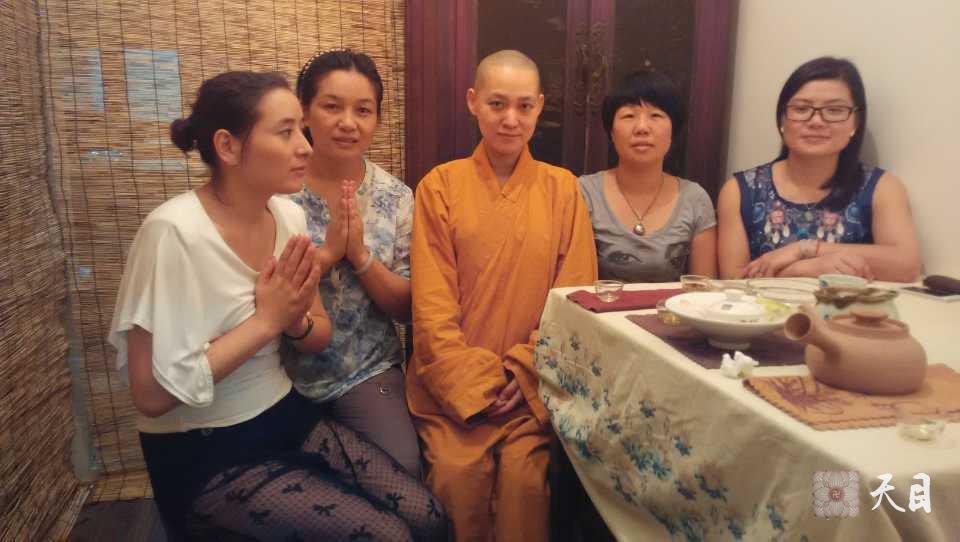 20140821果实法师加持常顺居士温州常顺阁茶行开业1