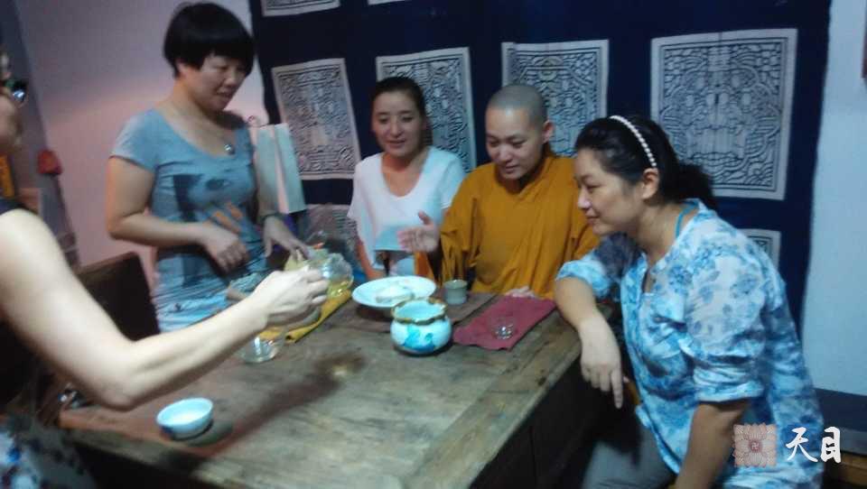 20140821果实法师加持常顺居士温州常顺阁茶行开业2