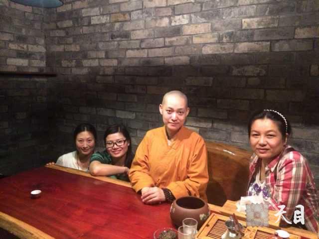 20140913果实法师在温州瑞安欧丽舍素食馆应供