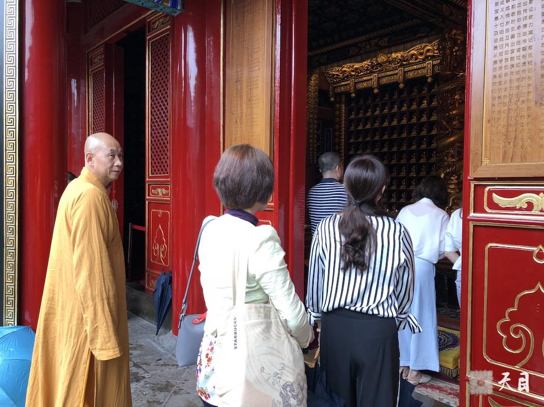 20180608圣观法师带领果实法师等弟子在西安绿度母道场藏传格鲁派寺院广仁寺参学3