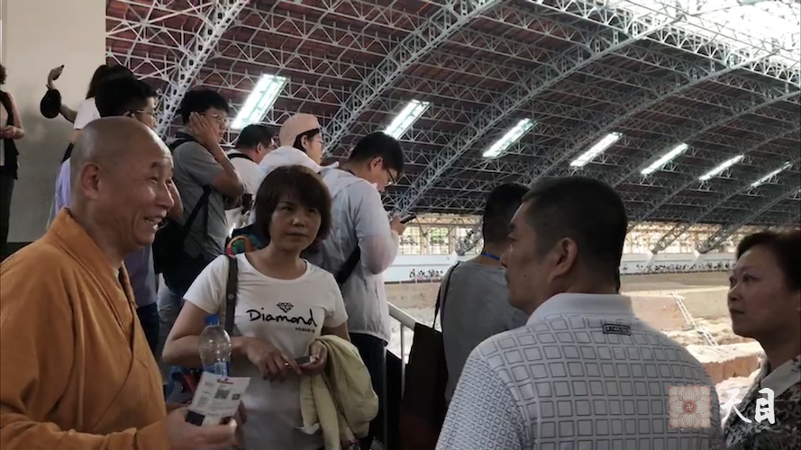 20180609圣观法师在西安带领果实法师等弟子参观秦始皇兵马俑博物馆3