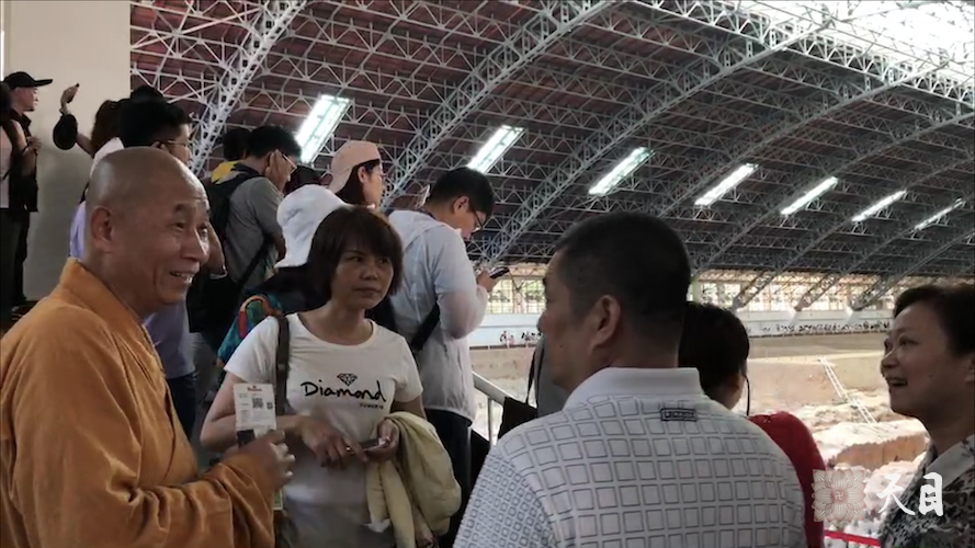 20180609圣观法师在西安带领果实法师等弟子参观秦始皇兵马俑博物馆3