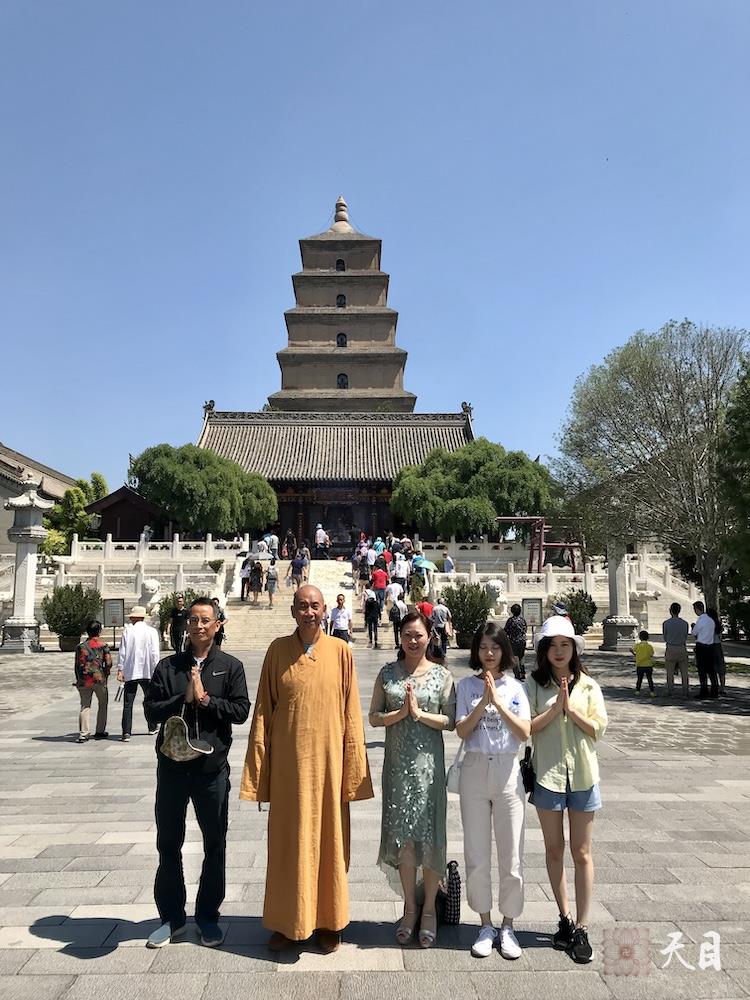 20180610圣观法师带领心一果珍心宁常惠心婵等居士在西安法相宗祖庭大慈恩寺参学