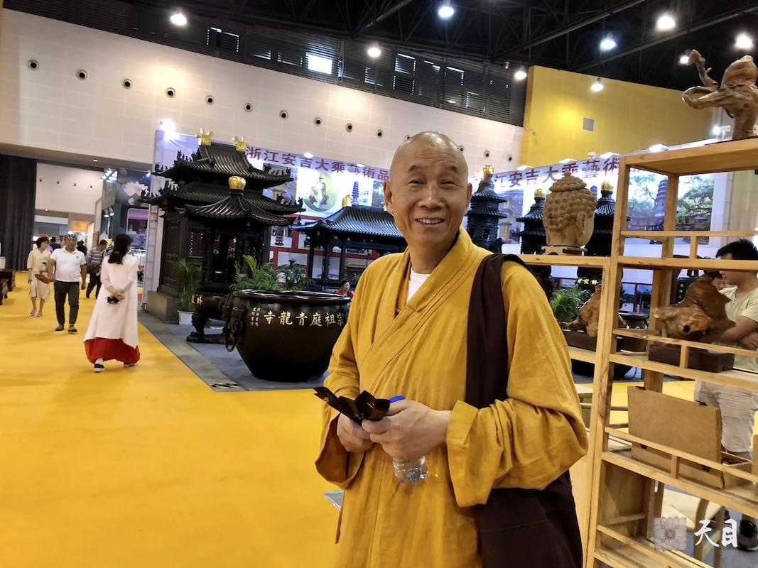 20180622圣观法师带领果实法师等弟子参加西安佛教文化博览会1