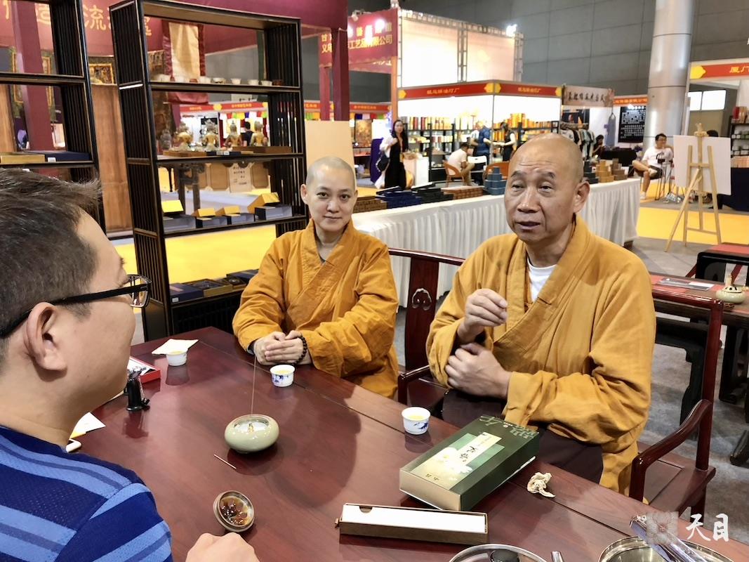 20180622圣观法师带领果实法师等弟子参加西安佛教文化博览会4