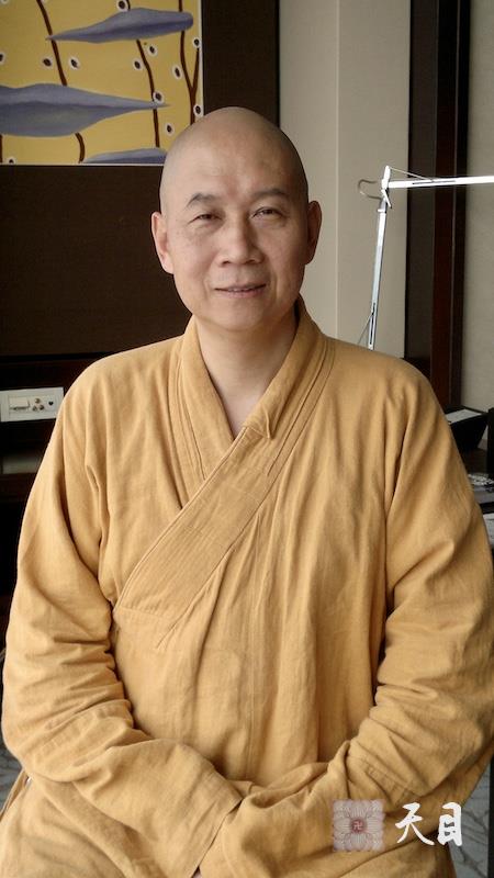 20110526圣观法师带领果实法师等弟子在宁波阿育王寺和七塔寺参学