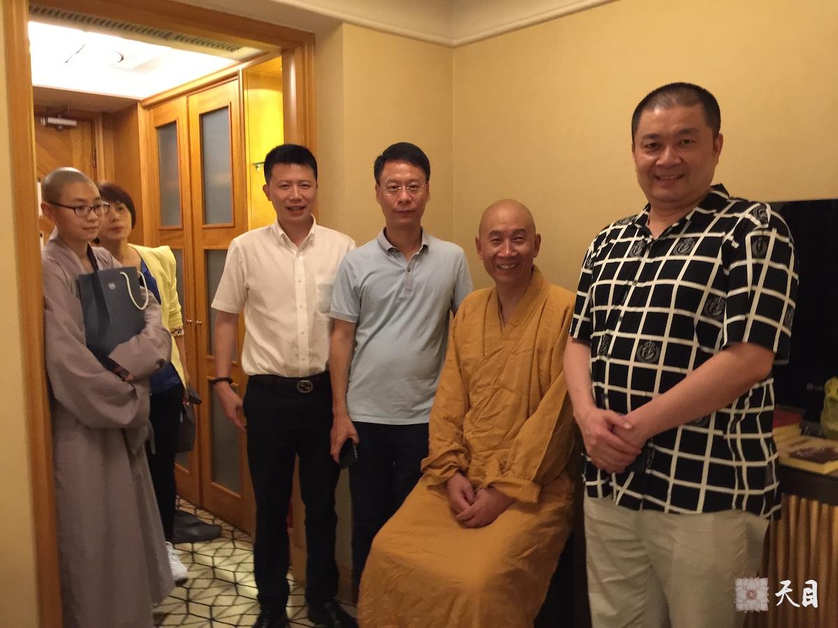 20180517圣观法师与果实法师等弟子团聚于西安喜来登1
