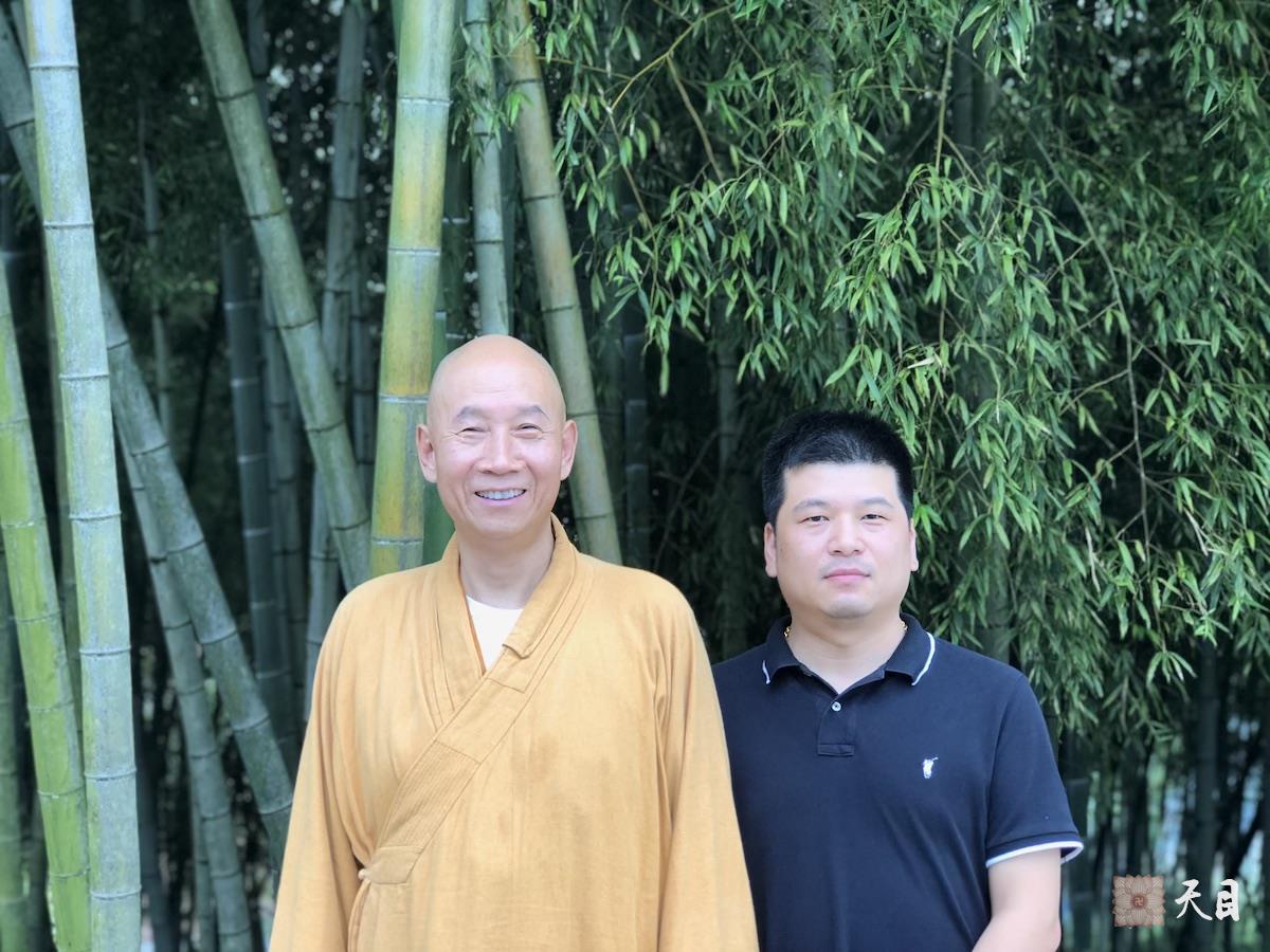 20180701圣观法师带领果实法师等弟子应宁德宗教局陈瑞扬局长邀请到福鼎磻溪茶山考察白茶3