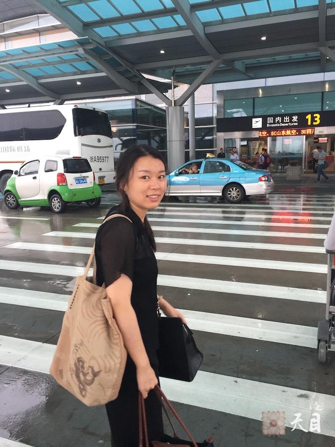 20160613果实法师在常善居士护持下到达武汉带领心一果贞果静居士傅海律师去寻找恩师圣观法师